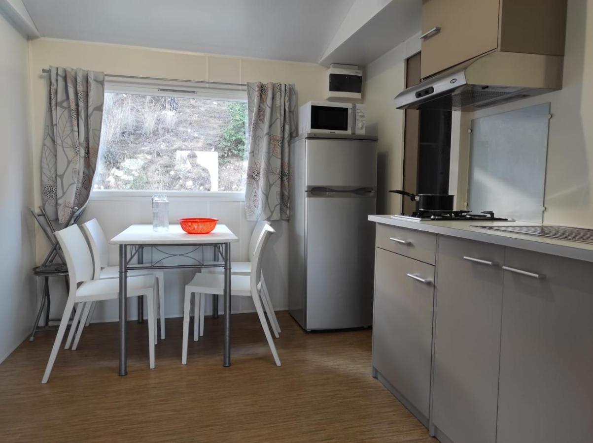 Camping Roca Grossa Calella Exterior foto