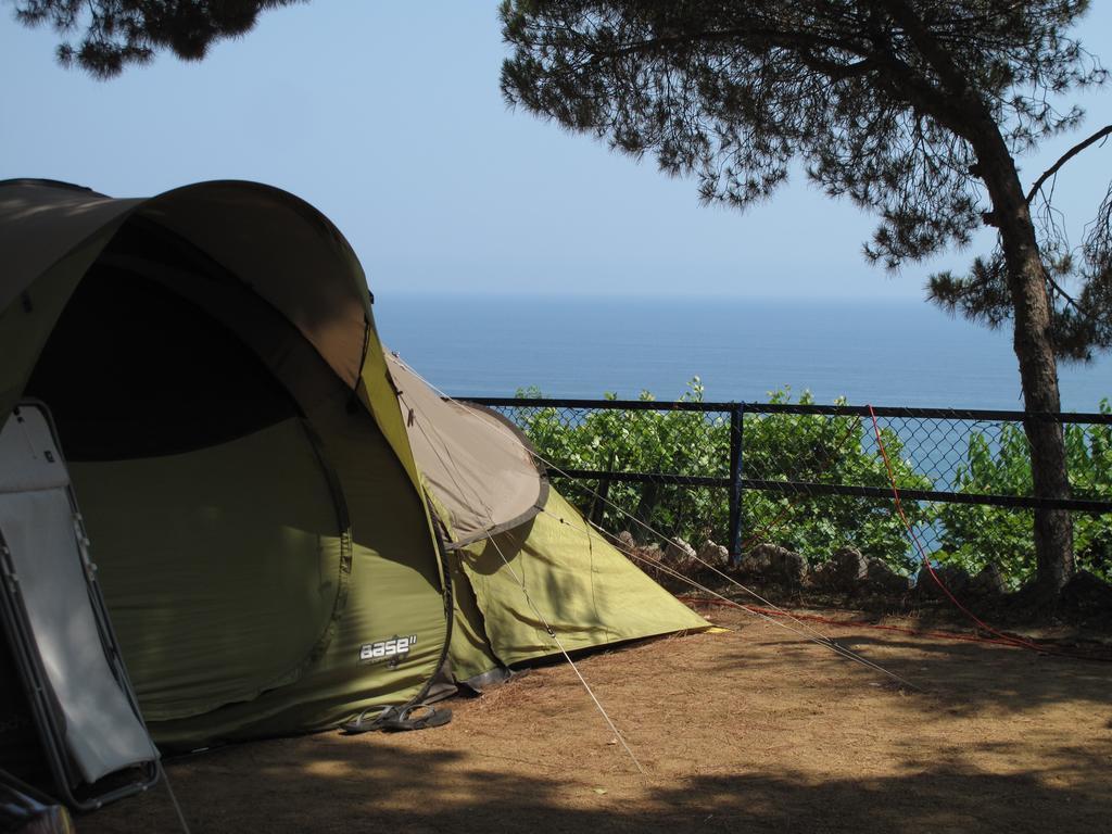 Camping Roca Grossa Calella Exterior foto