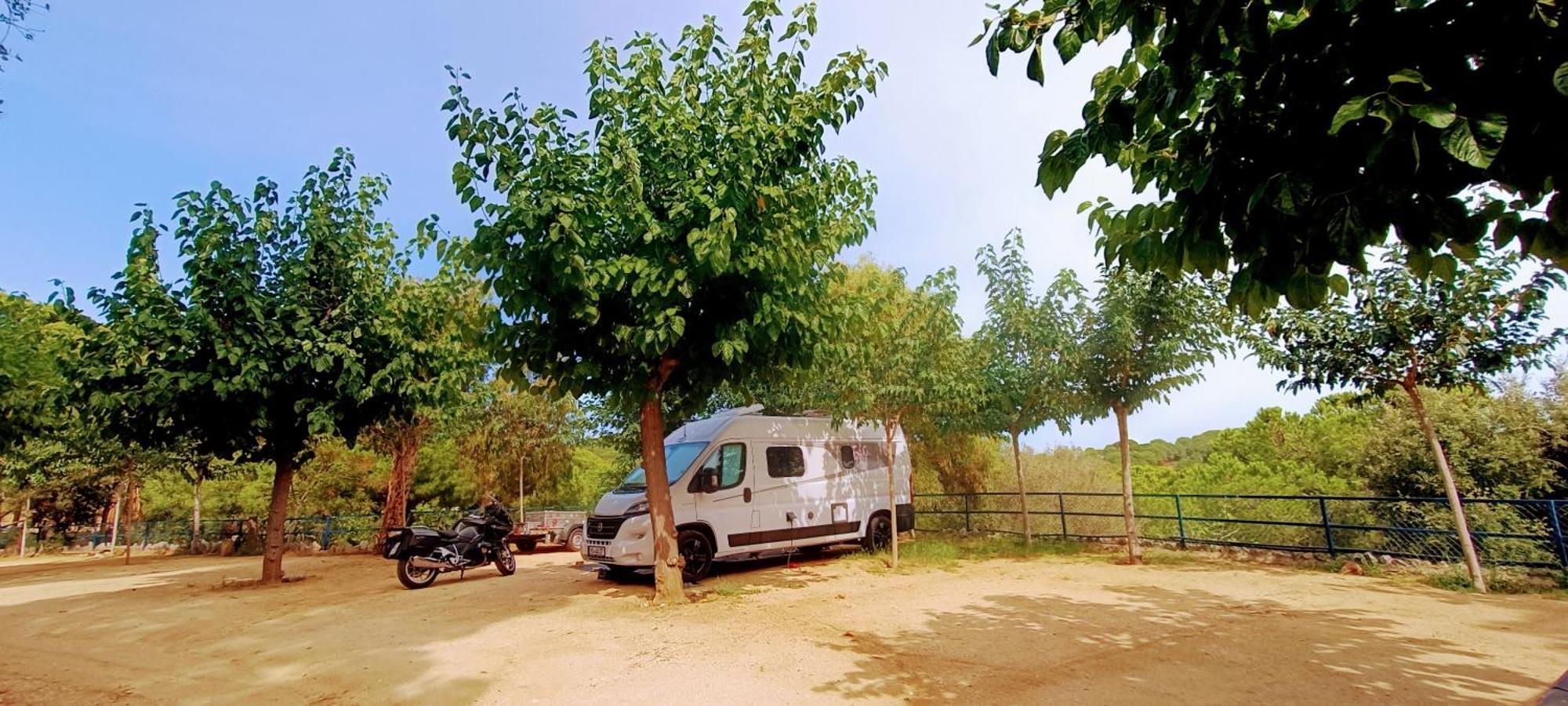 Camping Roca Grossa Calella Exterior foto