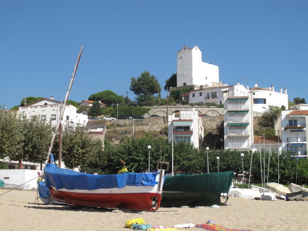 Camping Roca Grossa Calella Exterior foto