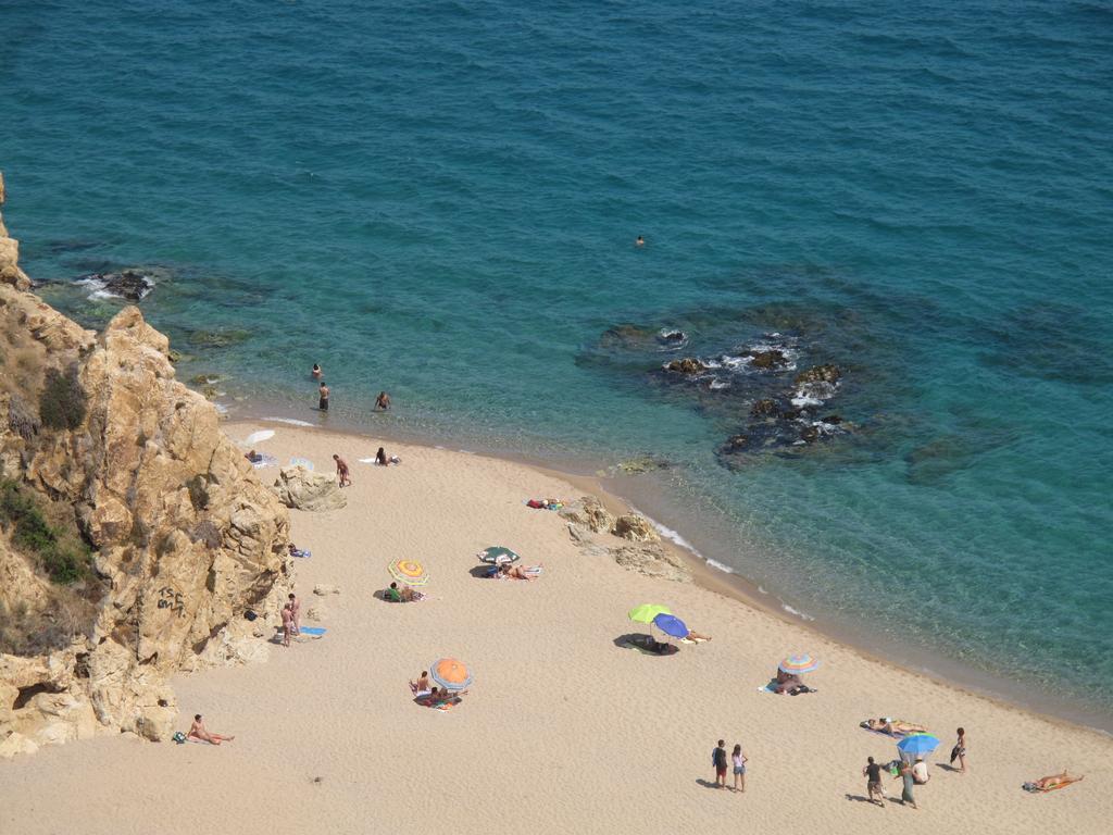 Camping Roca Grossa Calella Exterior foto